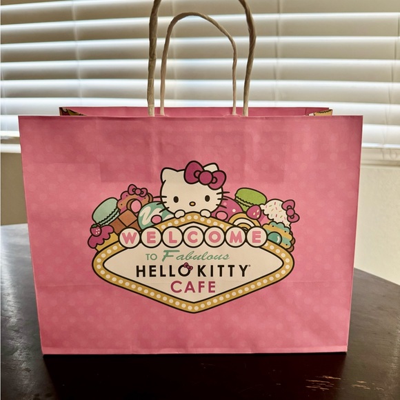 Hello Kitty Cafe Las Vegas Shopping Bag - Picture 2 of 3